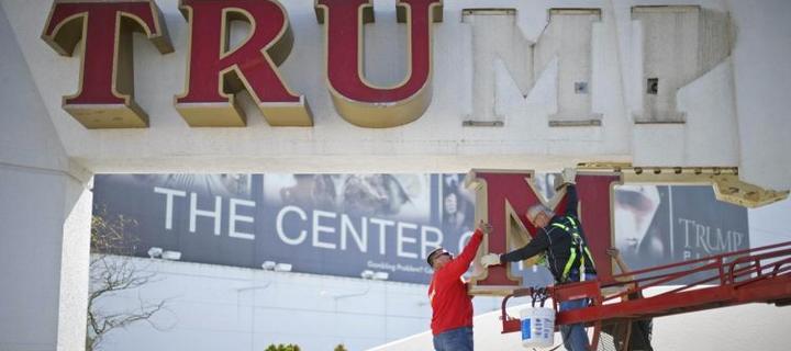 Trump demands to remove his name from the casino signage
